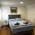 Rozi Lägenhet Umag