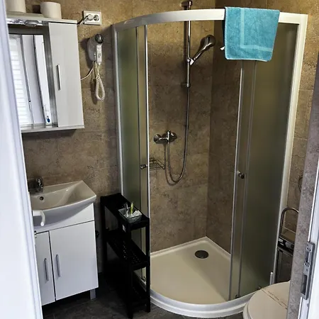 Rozi Apartman