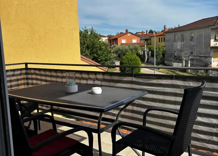 Rozi Appartement *