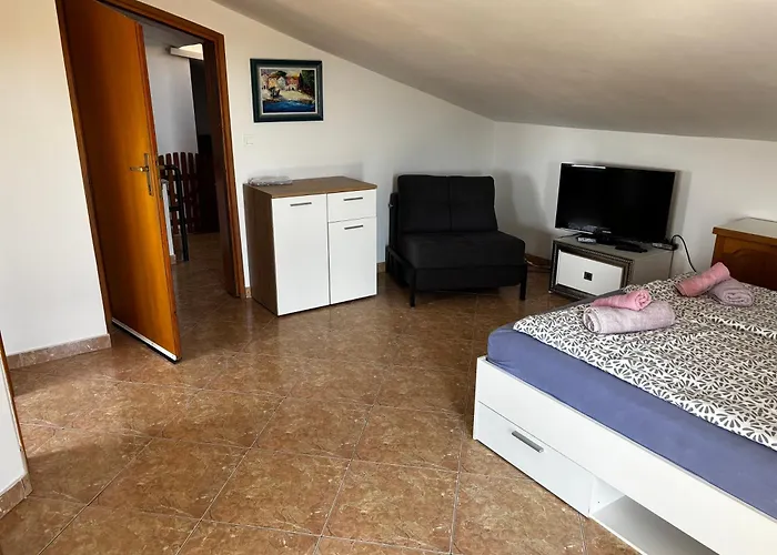 Rozi Appartement *